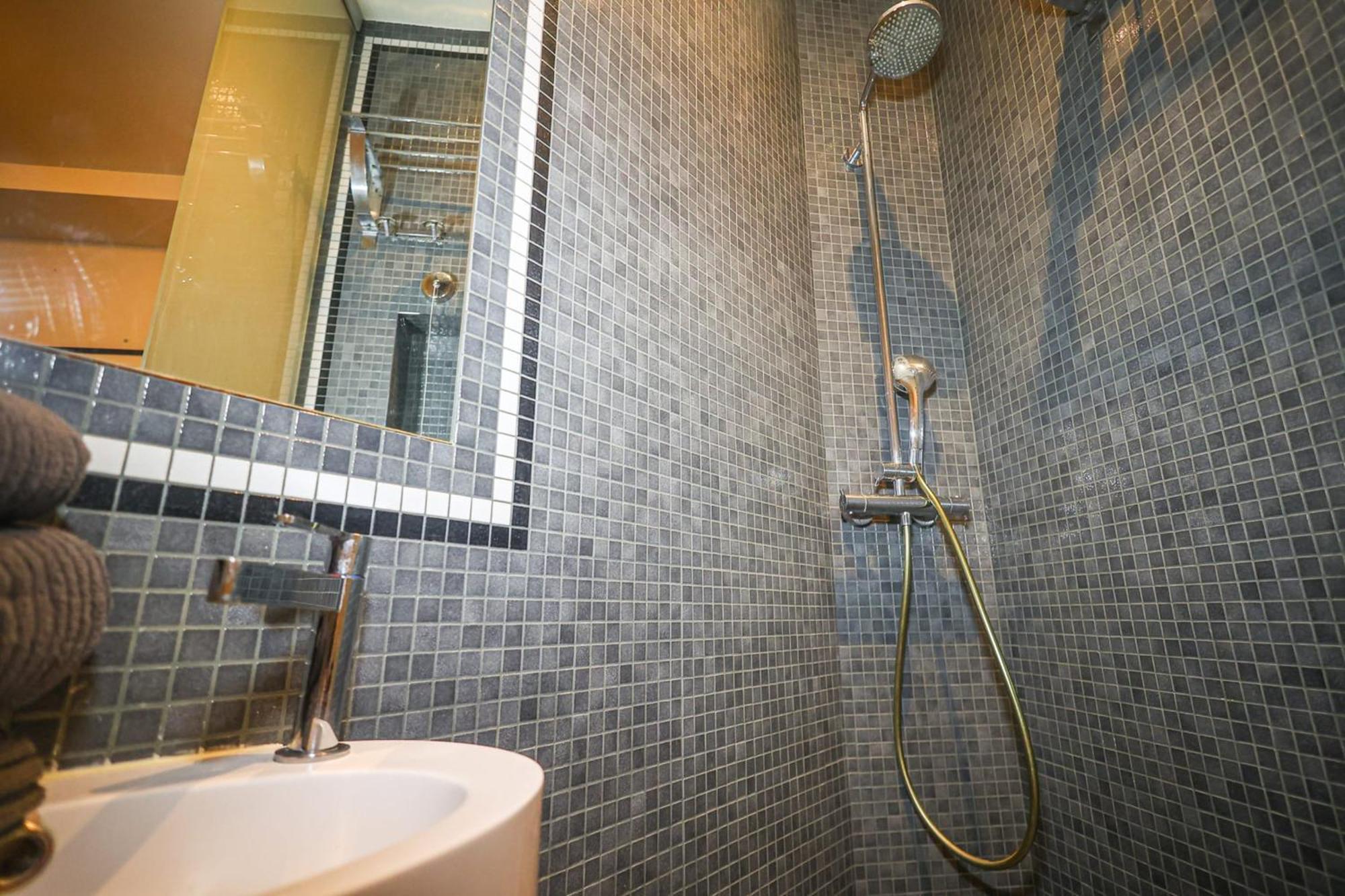 Elegant Appartement Climatise De 65 M2 Avec 2 Ch Paris Bagian luar foto